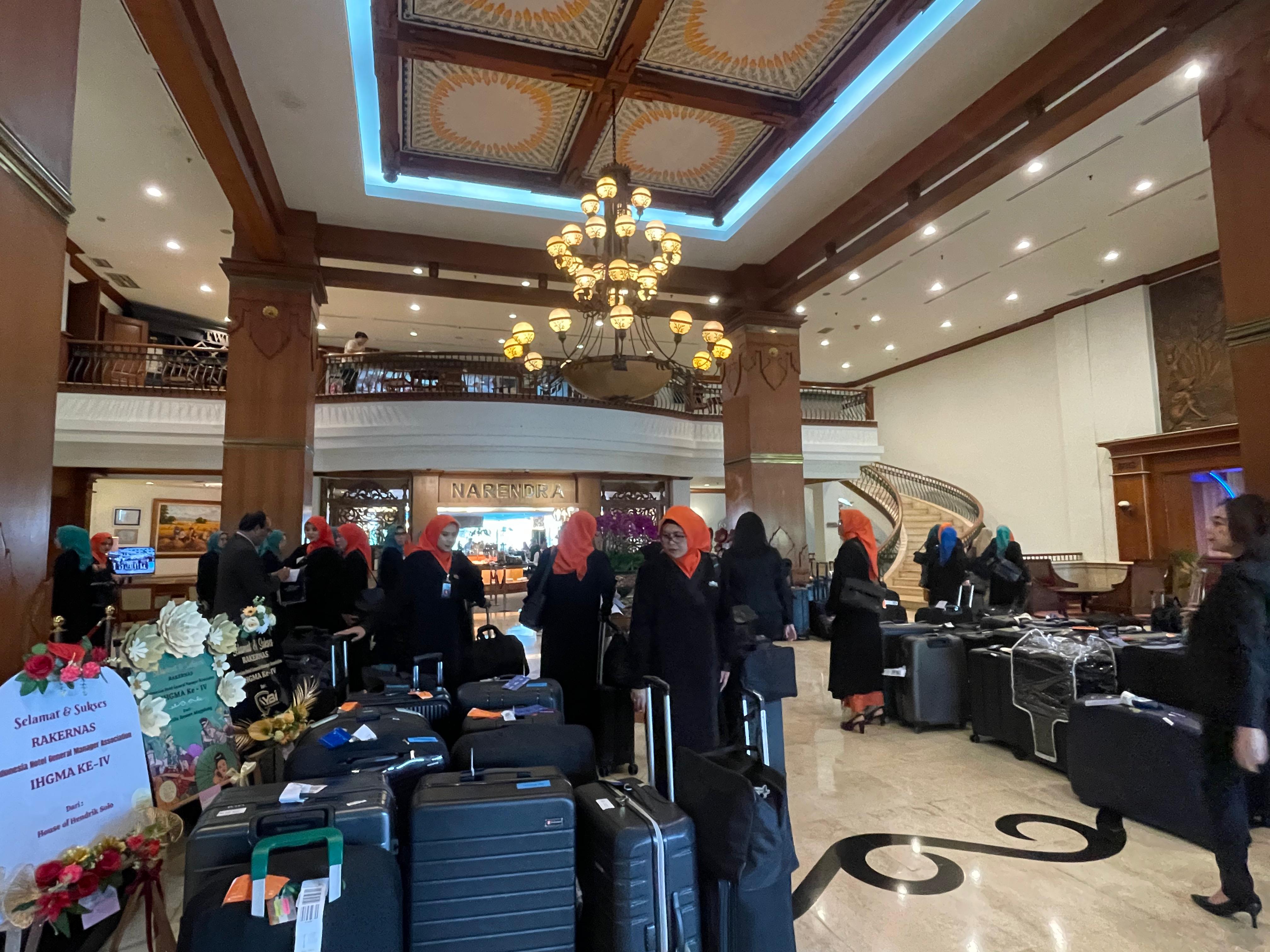 The Sunan Hotel Solo menyediakan layanan akomodasi premium untuk para awak kabin dan kru Garuda Indonesia yang bertugas di Embarkasi Solo.