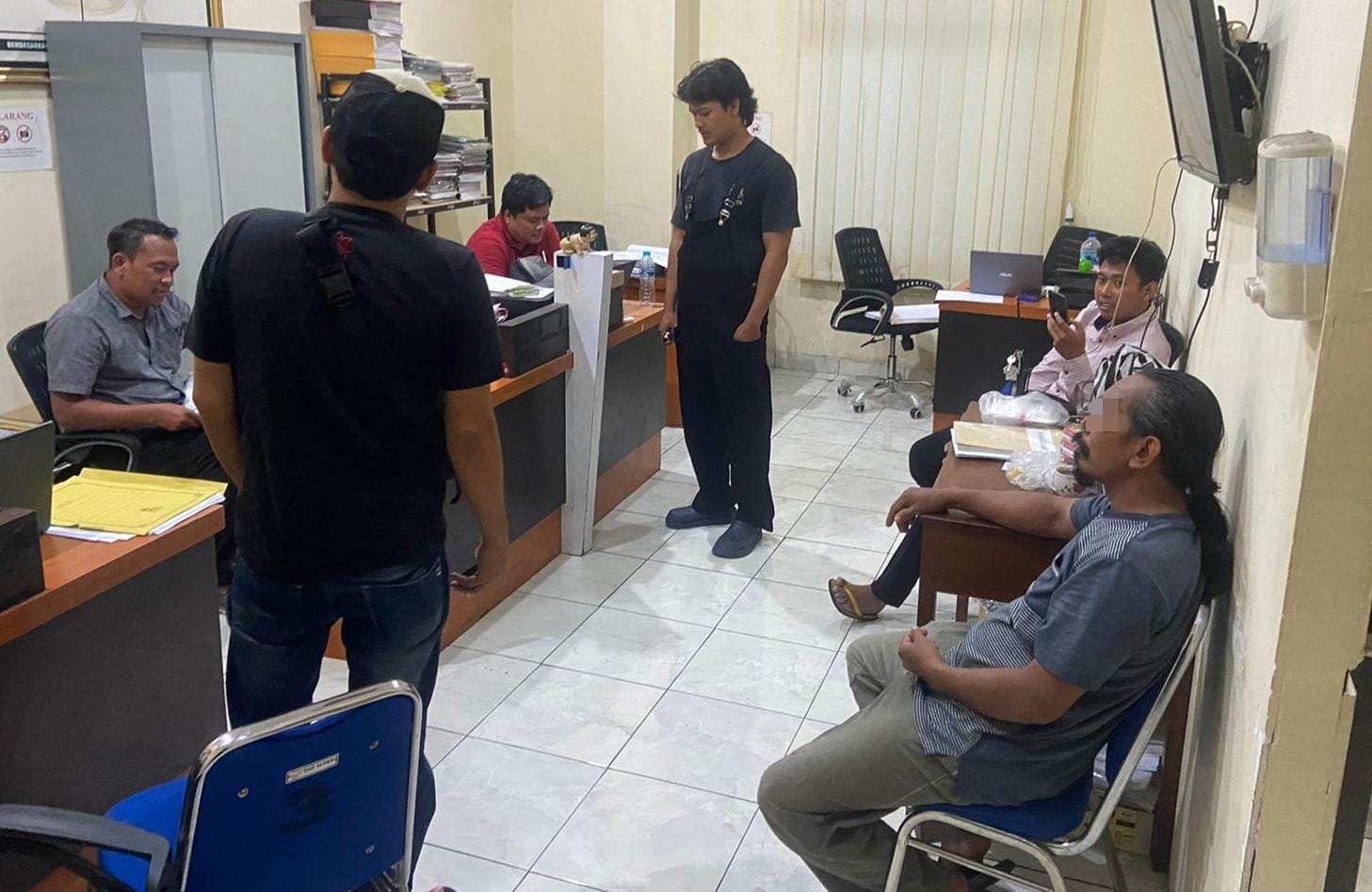 Turyanto, pelaku penganiayaan sesama anggota perguruan silat di Jumantono, Karanganyar dibekuk polisi. (Rudi Hartono/Radar Solo)