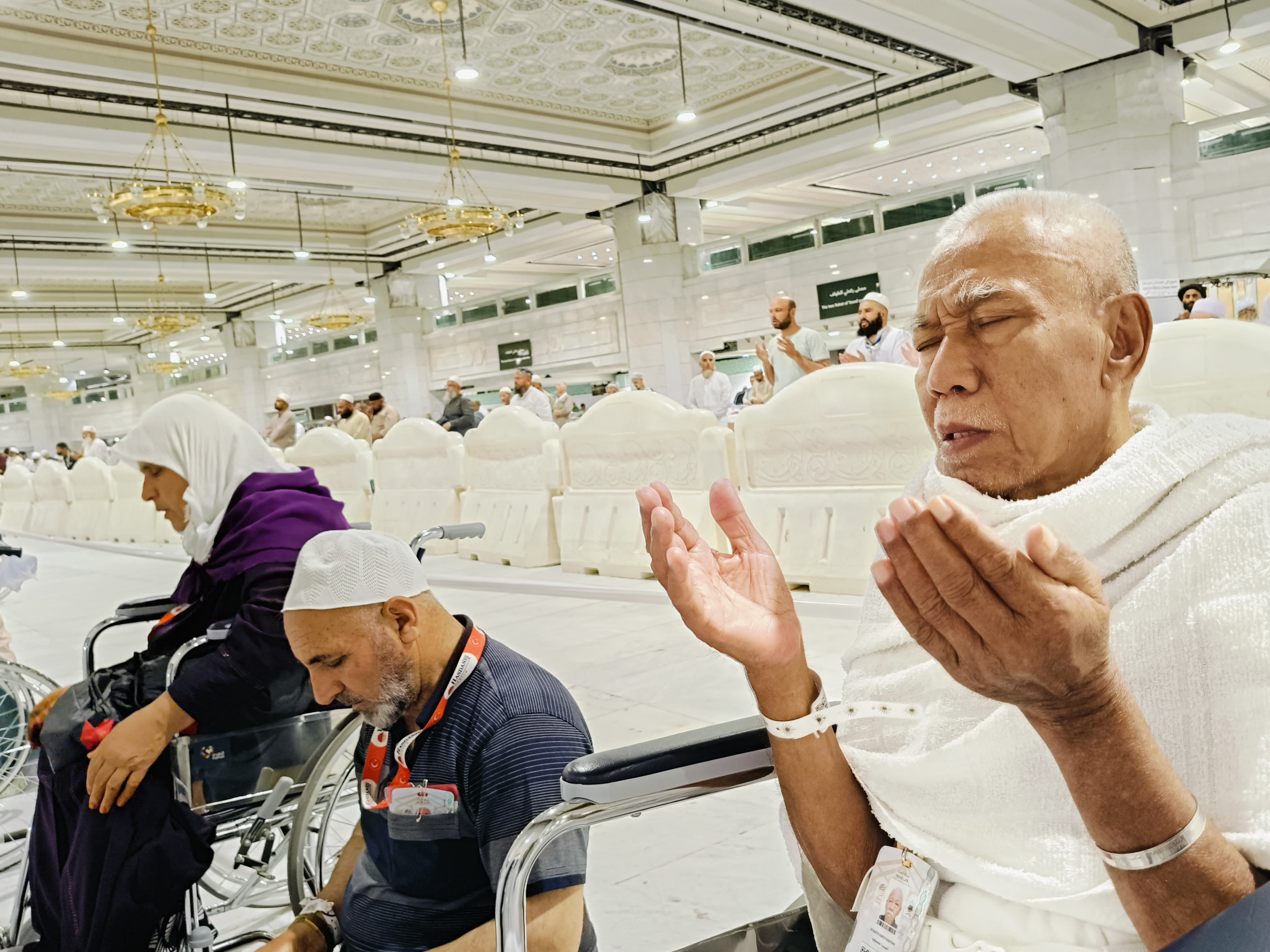 Ilustrasu salah seorang jemaah haji asal Sukoharjo yang umroh (thowaf sa