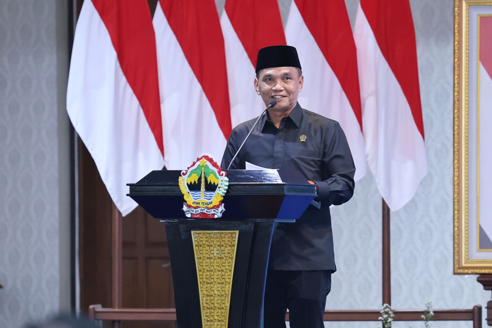 Ketua DPRD Jateng Sumanto mendorong peningkatan kualitas UMKM lewat kredit ringan perbankan.