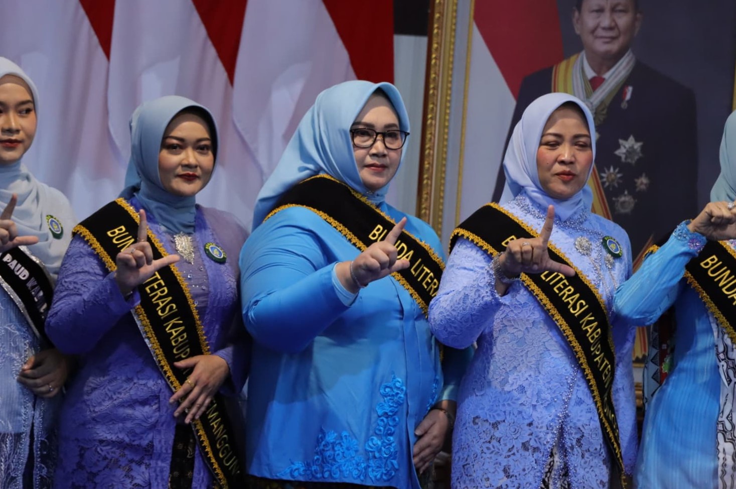 Sri Rahayuningsih Setyo Sukarno saat dikukuhkan sebagai Bunda PAUD dan Bunda Literasi di Gedung Gradhika Bhakti Praja, Semarang pada Jumat (23/5/2025).