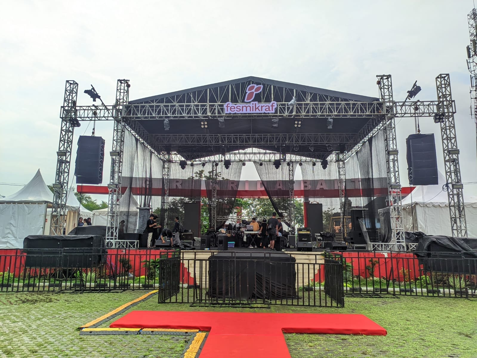 Panggung Fesmikraf di Alun-alun Giri Krida Bakti Wonogiri.