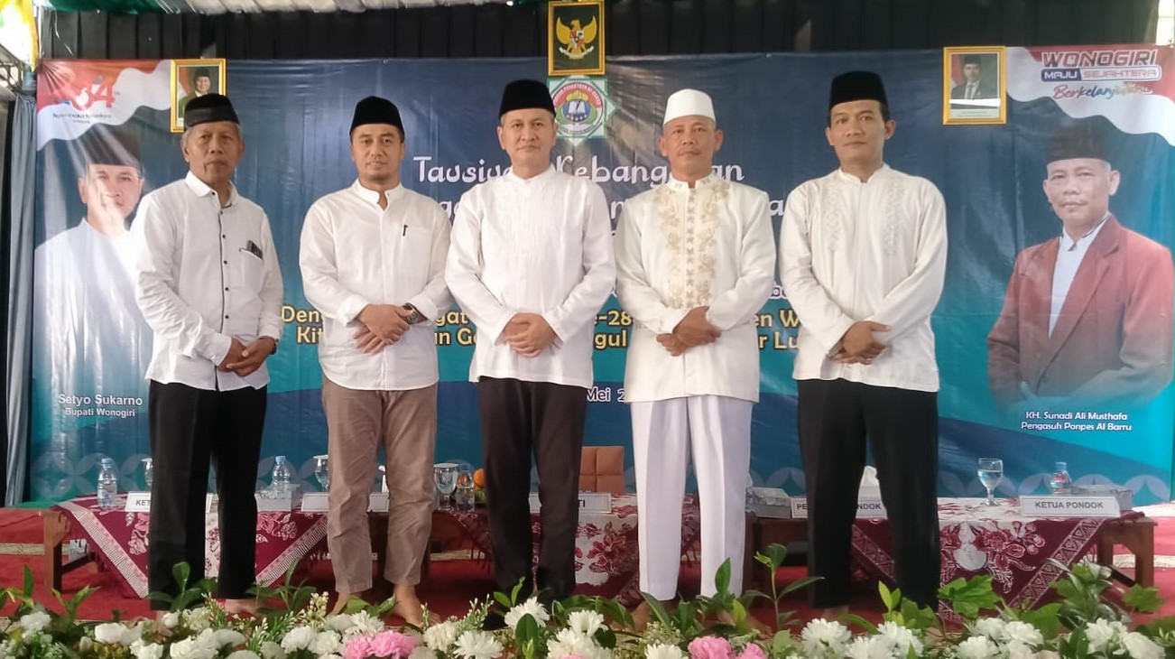 Bupati Wonogiri Setyo Sukarno hadiri tausiyah kebangsaan di Pondok Pesantren (Ponpes) Al Barru, Desa Bulusulur, Kecamatan Wonogiri Kota, Minggu (25/5/2025).