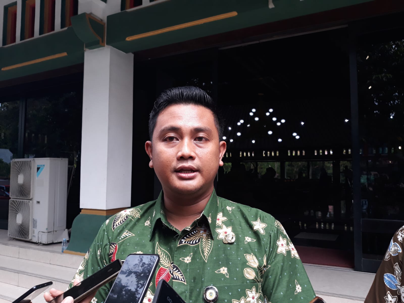 Bupati Klaten Hamenang Wajar Ismoyo. (Angga Purenda/Radar Solo)