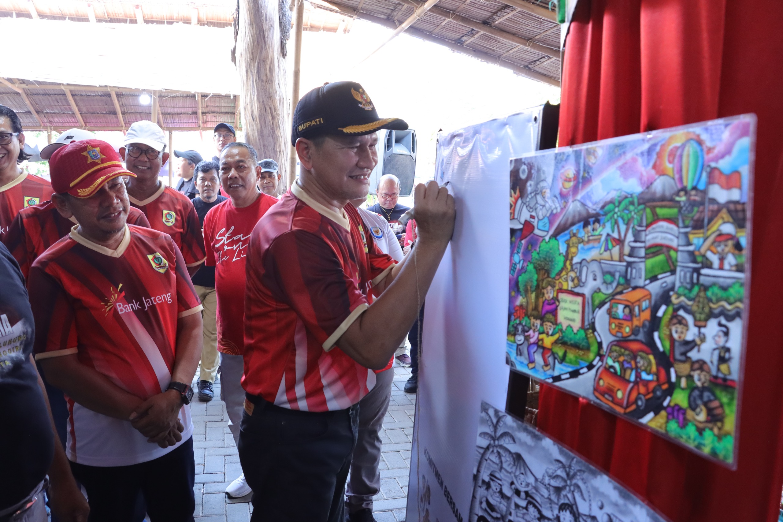 Bupati Wonogiri Setyo Sukarno menutup Festival Pendidikan, Sabtu (31/5).