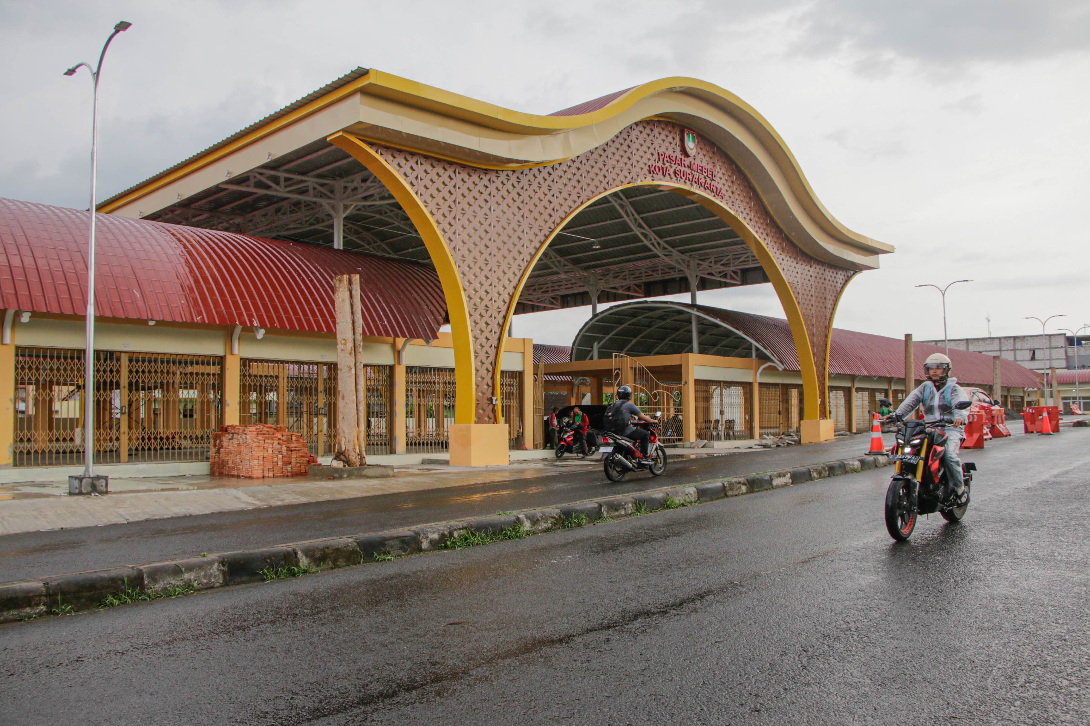 Pasar Mebel Mojo dengan bangunan baru. (M Ihsan/Radar Solo)