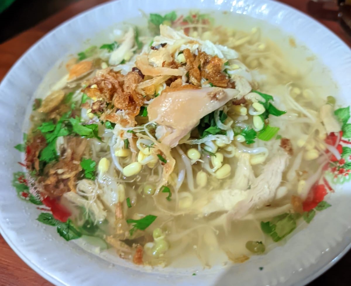 Soto Manggis Pak Dirman di Dusun Manggis RT 02 RW 11 Desa Ngadirojo Lor, Kecamatan Ngadirojo.