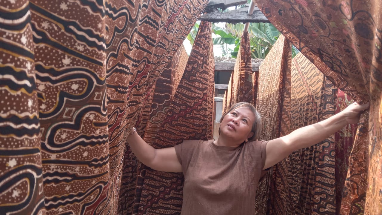 Kain batik produksi industri rumahan di Desa Jatisobo, Kecamatan Polokarto, Sukoharjo.