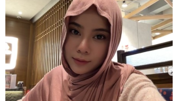 Selebgram Aulia Safhira.