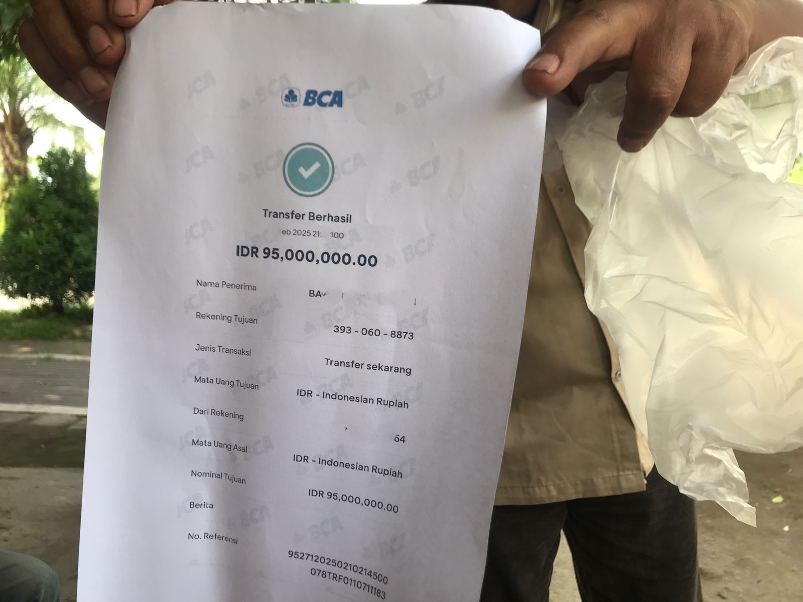 Bukti transfer nasabah ke rekening Koperasi Bahana Lintas Nusantara.