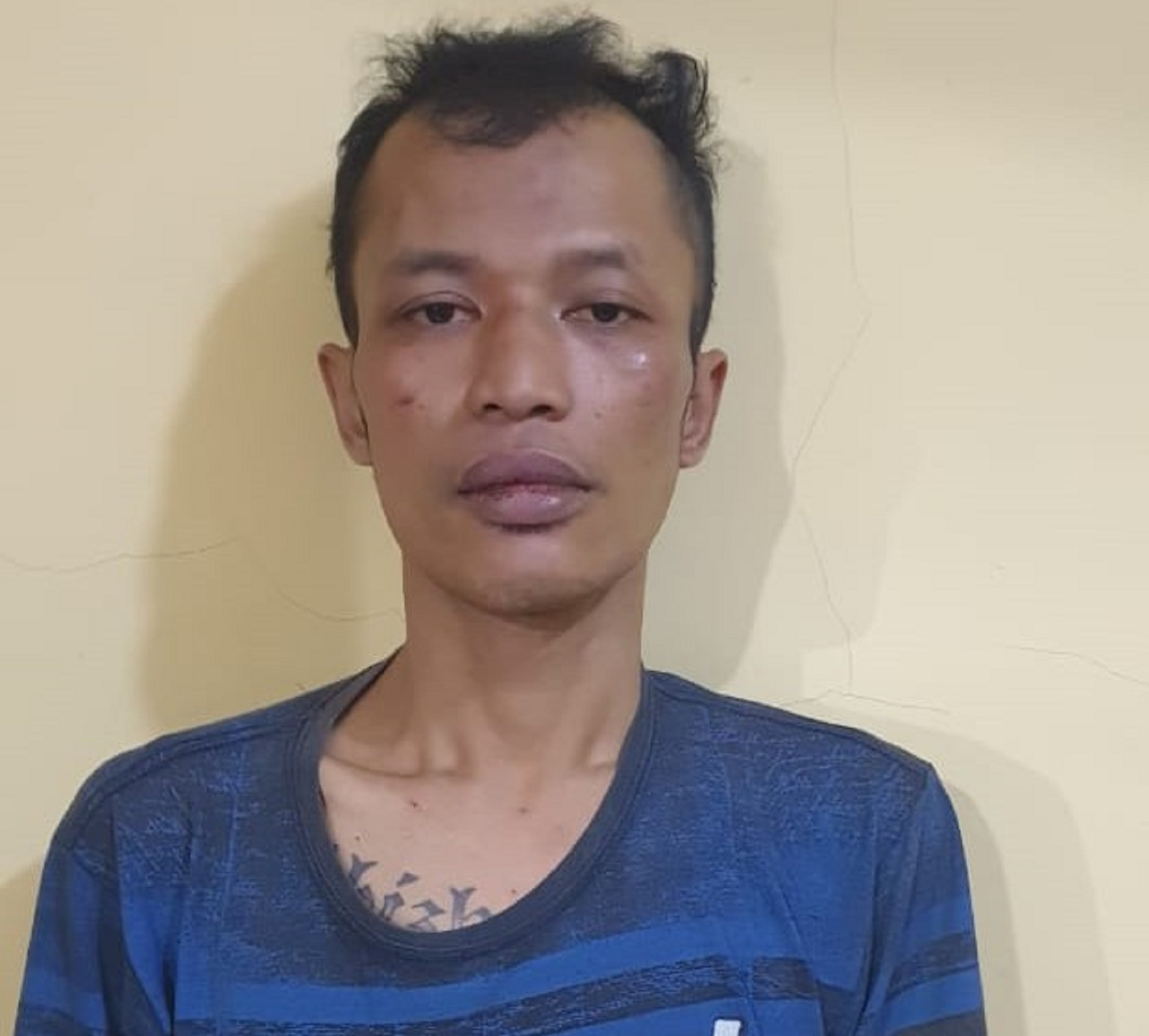 Pelaku pencurian tiga handphone (HP) di Taraman, Desa Taraman, Kecamatan Sidoharjo, Sragen pada Minggu (25/5/2025) dibekuk. (Ahmad Khairudin/Radar Solo)