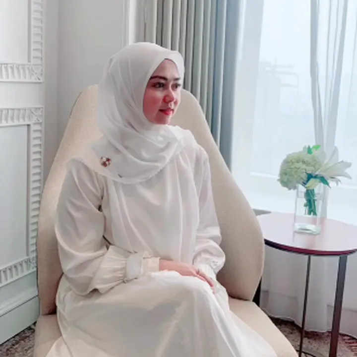 Bikin Nassar Terpana, Ini 5 Potret Cantik Lala Nurlela Ipar Syahrini, Ibu Empat Anak Dikenal Tajir Melintir