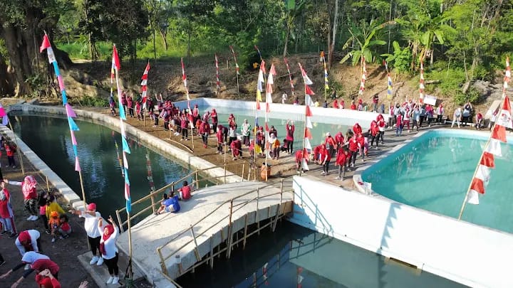 Umbul Celengan Boyolali menyuguhkan suasana alam yang indah.
