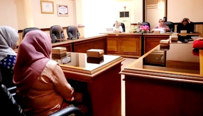 Sejumlah ASN Pemkab Karanganyar diminta klarifikasi BPKSDM terkait pelanggaran presensi online. (Rudi Hartono/Radar Solo)