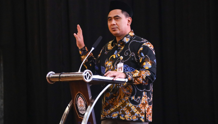 Wagub Jateng&nbsp;Taj Yasin Maimoen akan ikuti istighosah di depan Pabrik Polytron Sayung, Demak, Minggu (15/6/2025) besok.