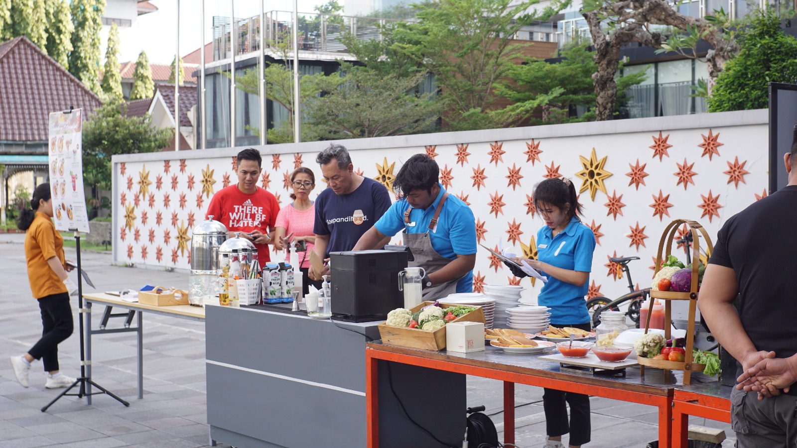 Dengan harga mulai dari Rp 30.000, HARRIS-POP! Hotel Solo luncurkan menu Sunday Breakfast, sajian istimewa untuk menemani pagi Minggu Anda