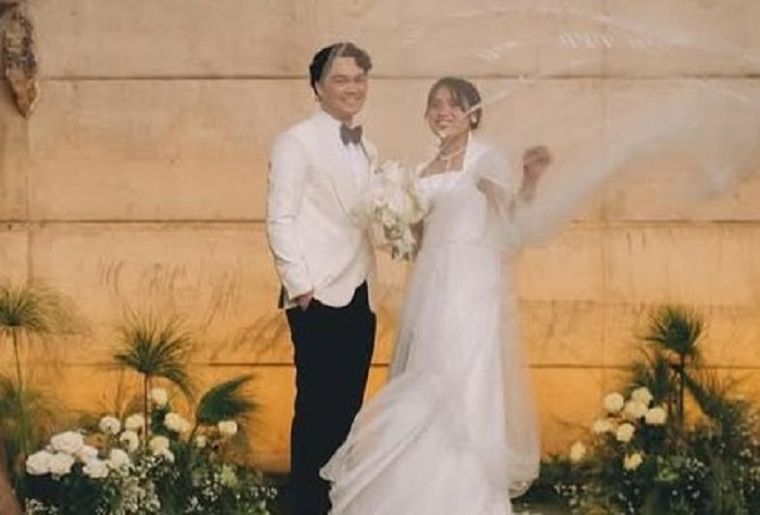 Pasangan Gregoria Mariska dan Mikha Angelo yang berbagi kebahagiaan dengan masyarakat Wonogiri.