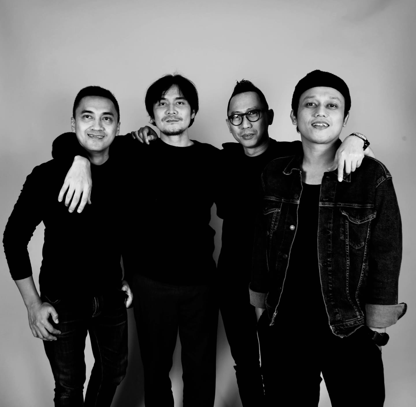 formasi terbaru TIC Band.