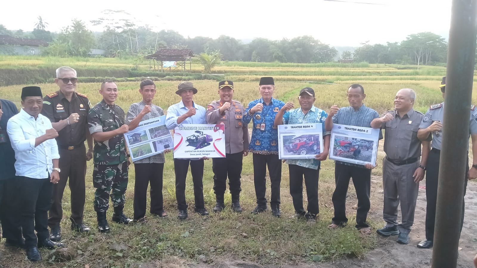 Penyerahan bantuan alsintan secara simbolis oleh Forkompimda Wonogiri di Desa Gunungan, Kecamatan Manyaran, Selasa (17/6/2025).