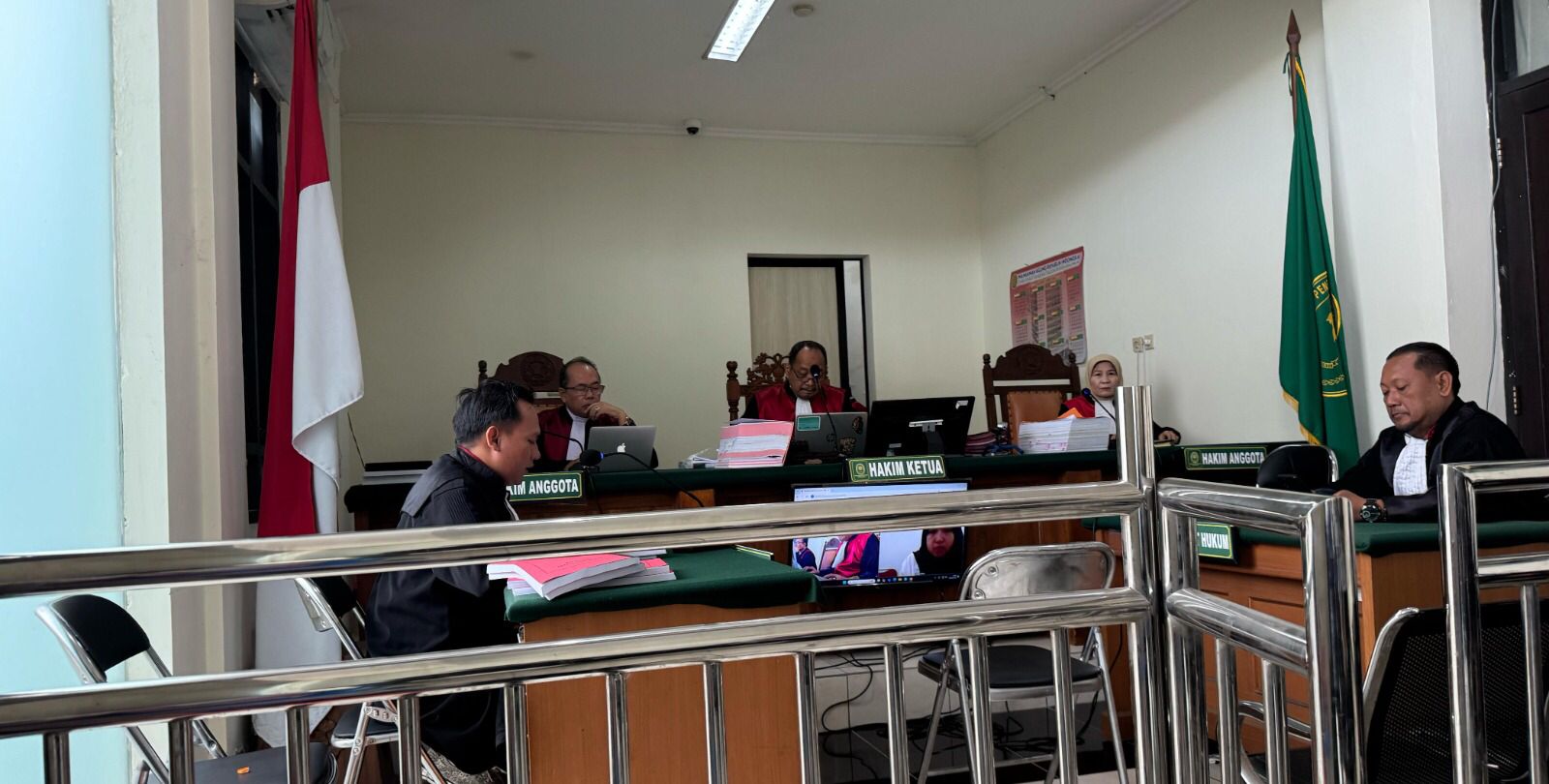Sidang korupsi Puskesmas Kemusu Boyolali dengan terdakwa Putri Ajeng Sri Purwanti dan Kurniavi Viska Rokhmiyati digelar di Pengadilan Tipikor Semarang, Rabu (18/6/2025).