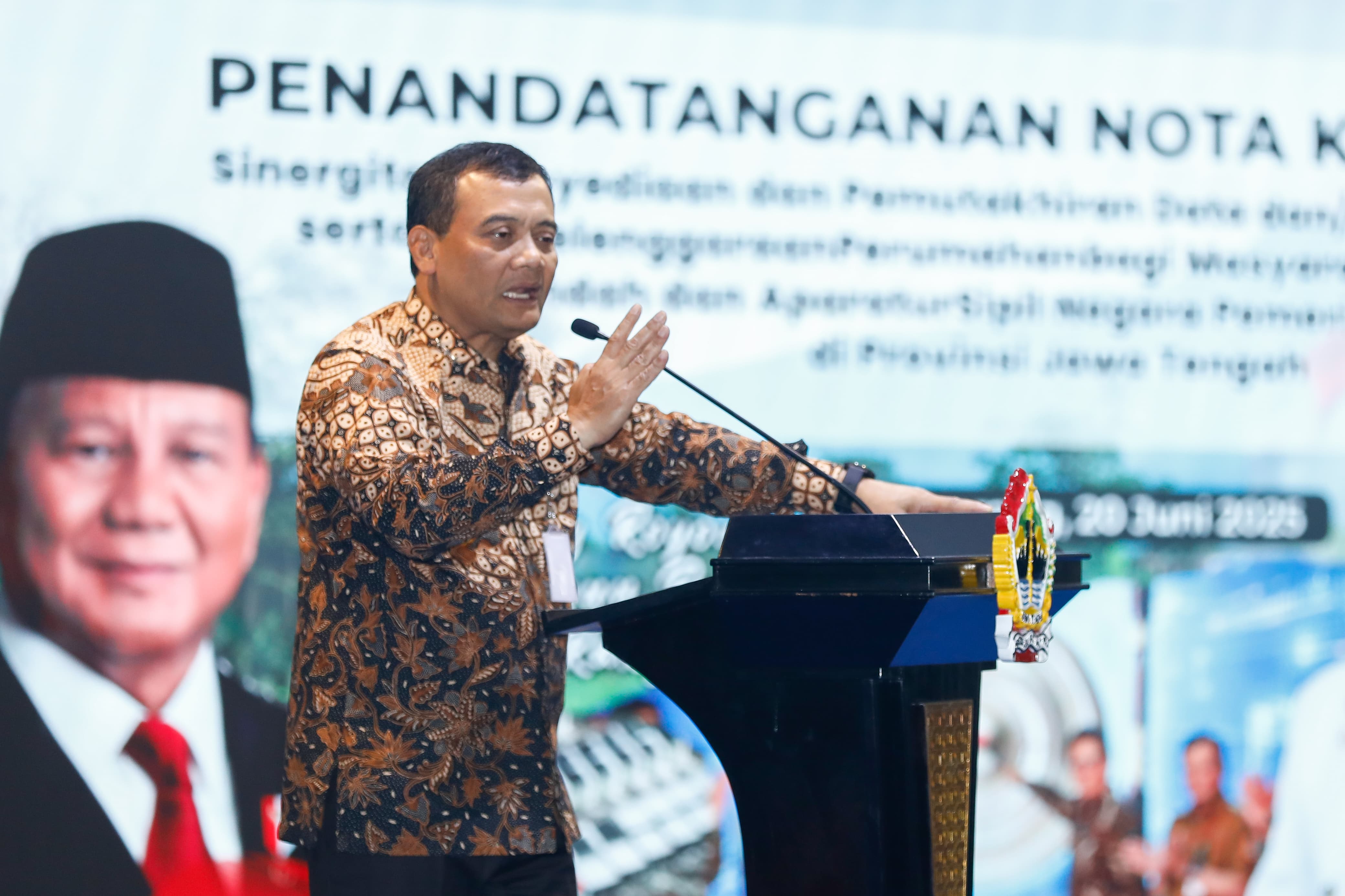 Gubernur Jateng Ahmad Luthfi targetkan perbaikan RTLH dan backlog rumah tuntas 5 tahun. Tahun ini 26.356 unit rumah ditangani.