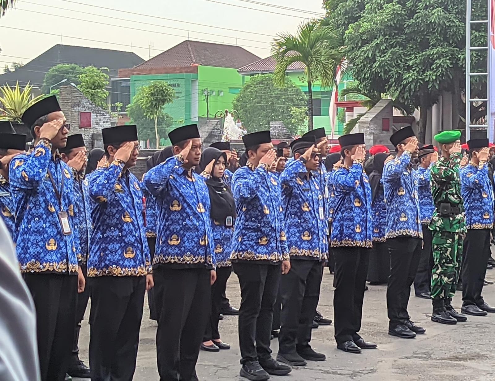 ASN Wonogiri mengikuti upacara belum lama ini.