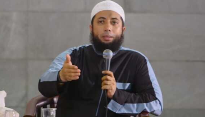 Ustad Khalid Basalamah.