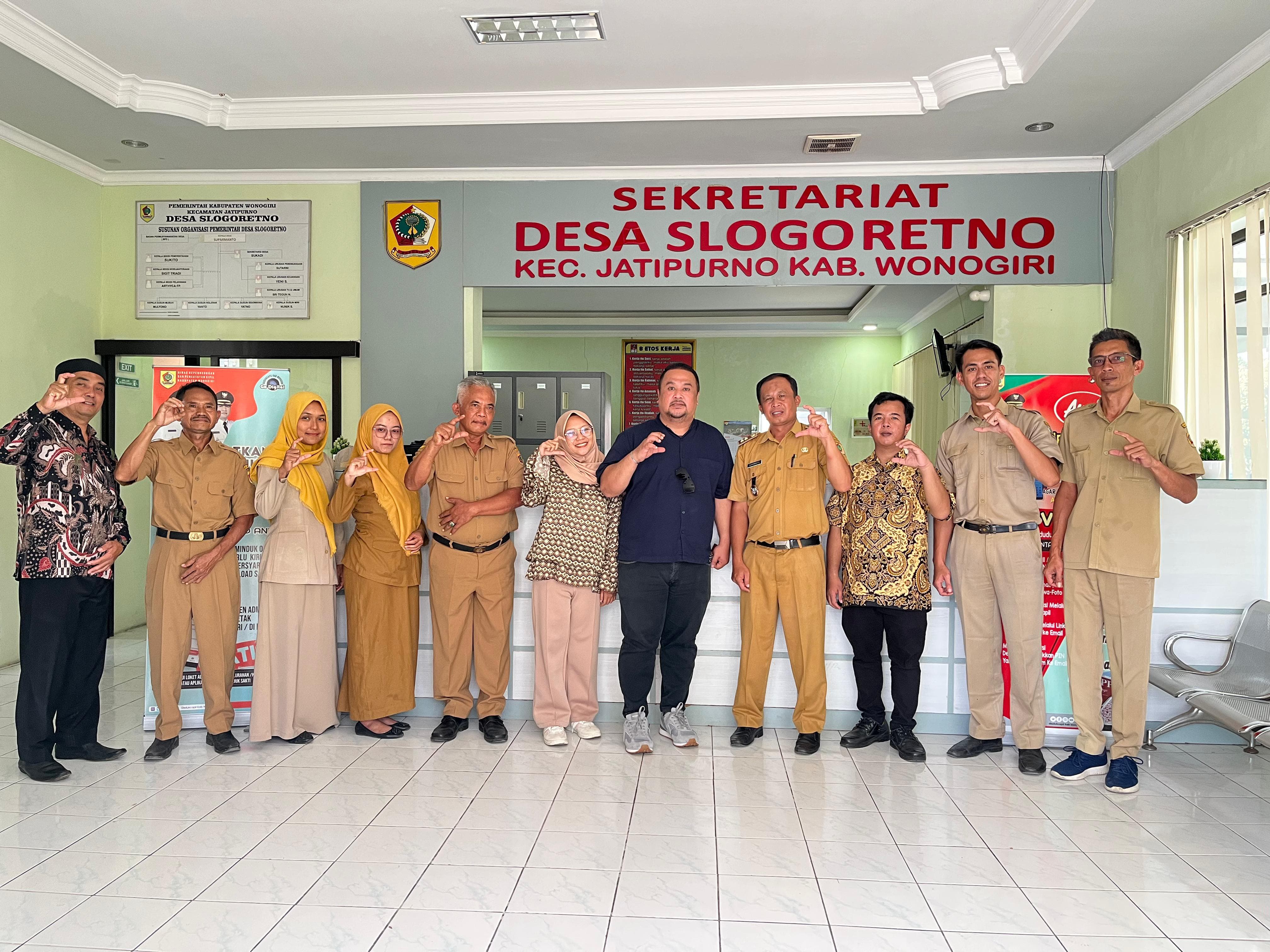 Tim verifikasi dari Kemendes bersama jajaran Pemerintah Desa Slogoretno, Rabu (25/6/2025)