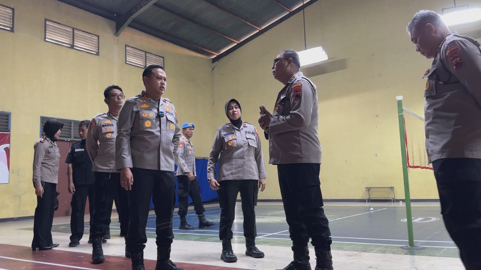 Kapolres Sukoharjo AKBP Anggaito Hadi Prabowo dan jajarannya tinjau calon lokasi SPPG di Desa Telukan, Kecamatan Grogol, Selasa (24/6).