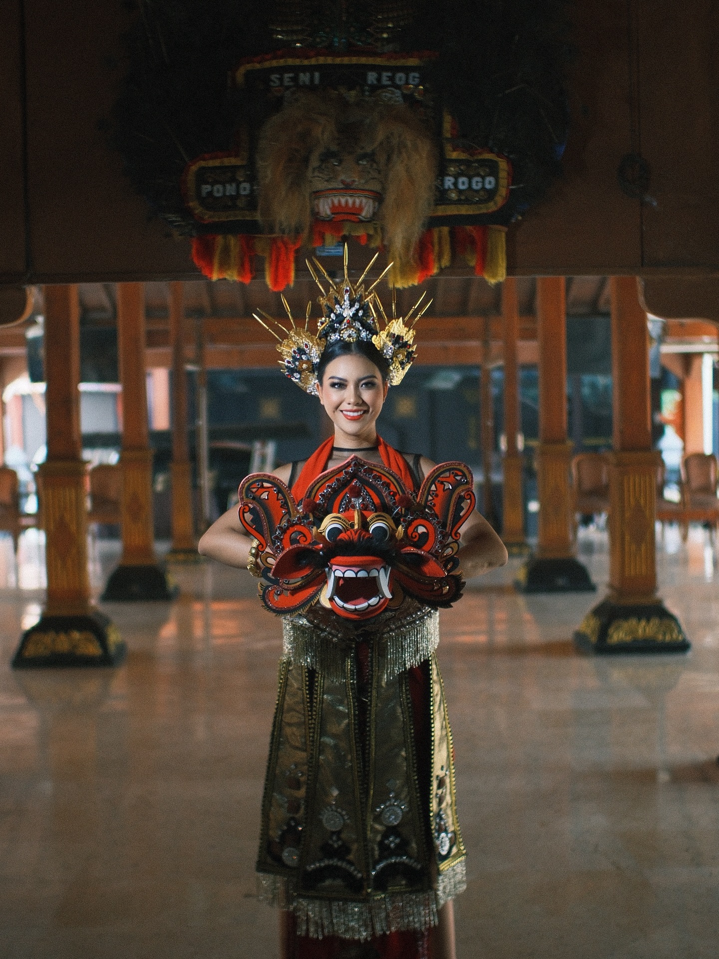Firsta Yufi tampilkan budaya Jatim di Miss Supranational 2025 lewat tarian Jaripah dan lagu Rek Ayo Rek, mencuri perhatian dunia!