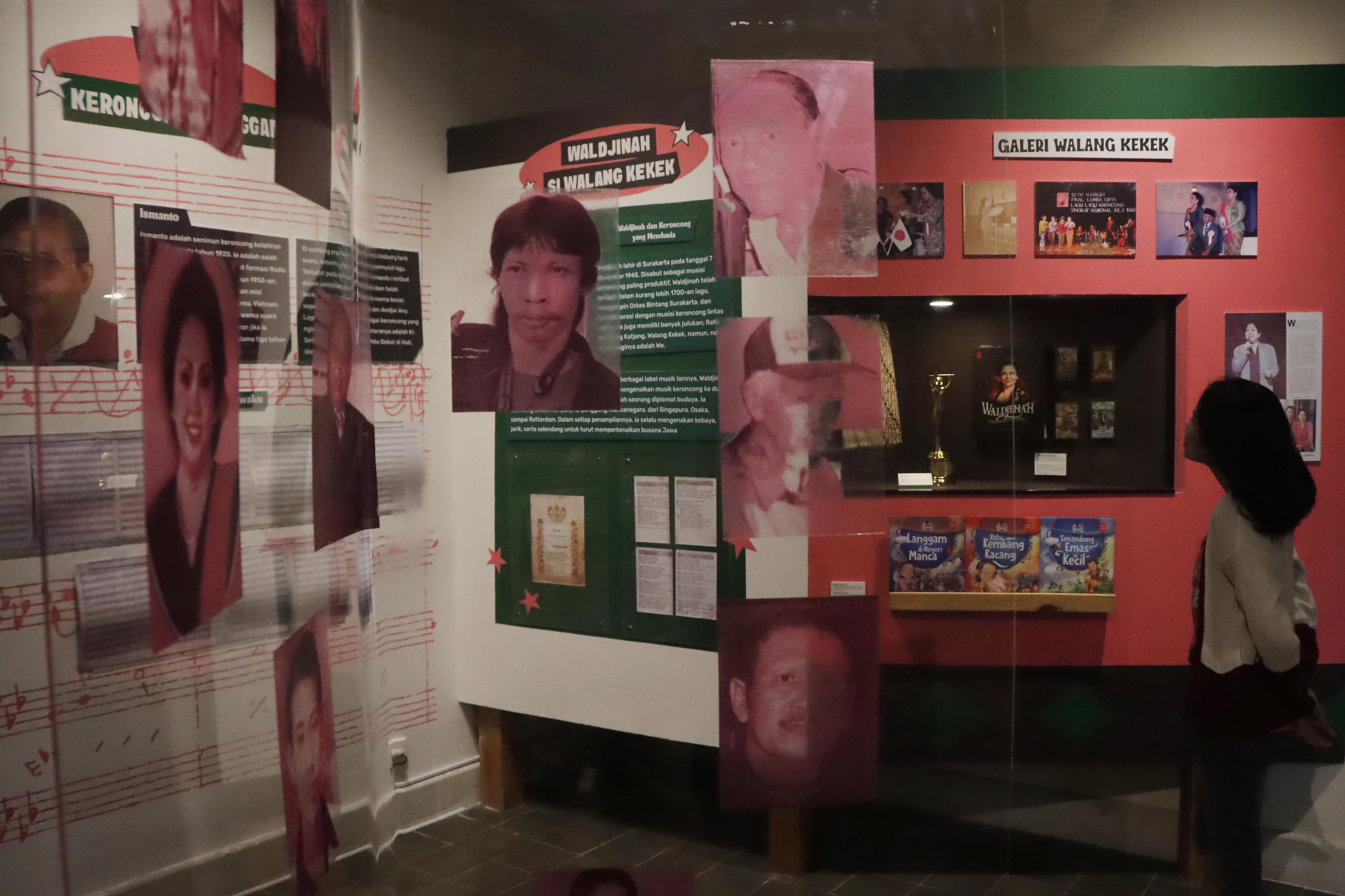 Pameran Seabad Musik Keroncong di Lokananta Solo, Selasa (1/7). (Arief Budiman/Radar Solo)