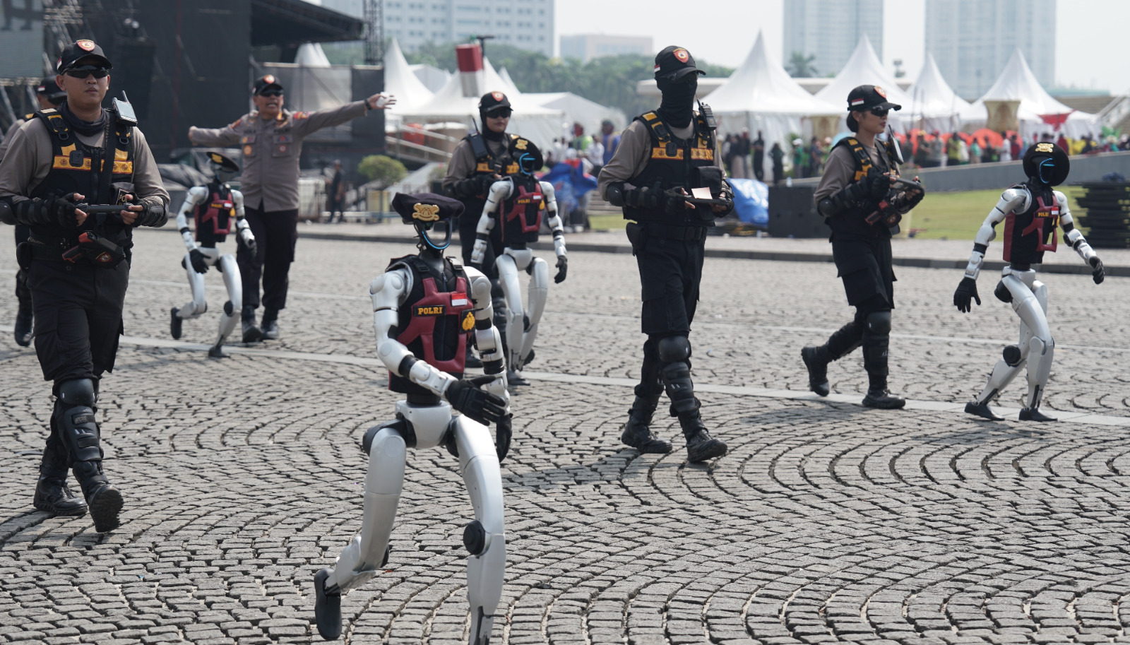 Fantastis! Harga Robot Humanoid dan Anjing Polri Hampir Setara Mobil dalam Perayaan HUT Bhayangkara ke 79