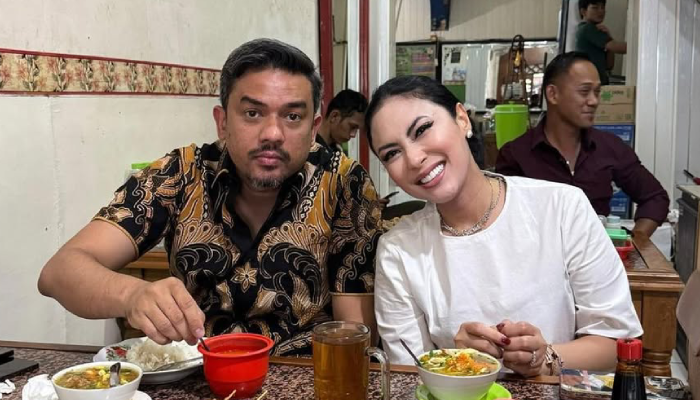 Agustina Hastarini dan sang suami yang juga Menteri UMKM, Maman Abdurrahman.