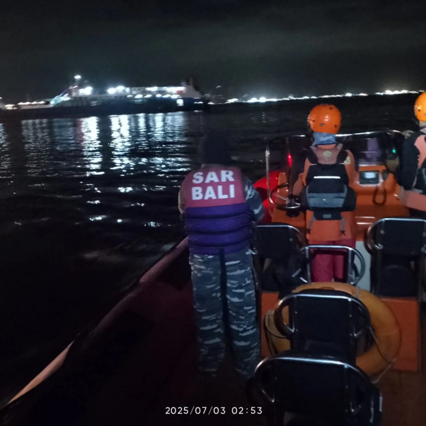 Update Tenggelamnya KMP Tunu Pratama Jaya di Selat Bali, Dari 65 Korban Baru 27 Ditemukan Tim SAR