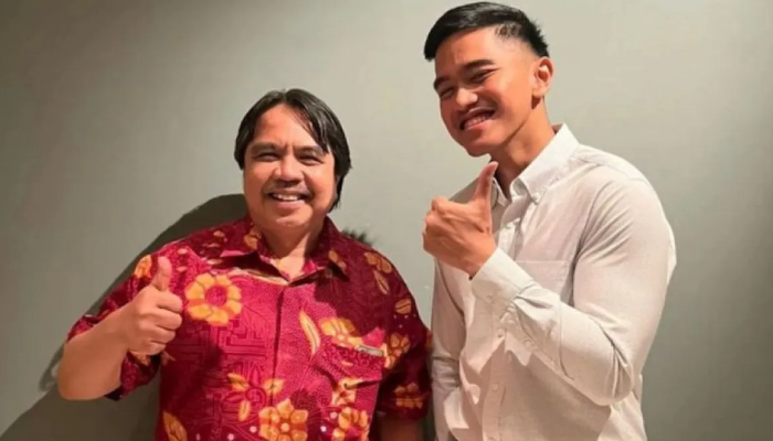 Ade Armando bersama Ketum PSI Kaesang Pangarep.