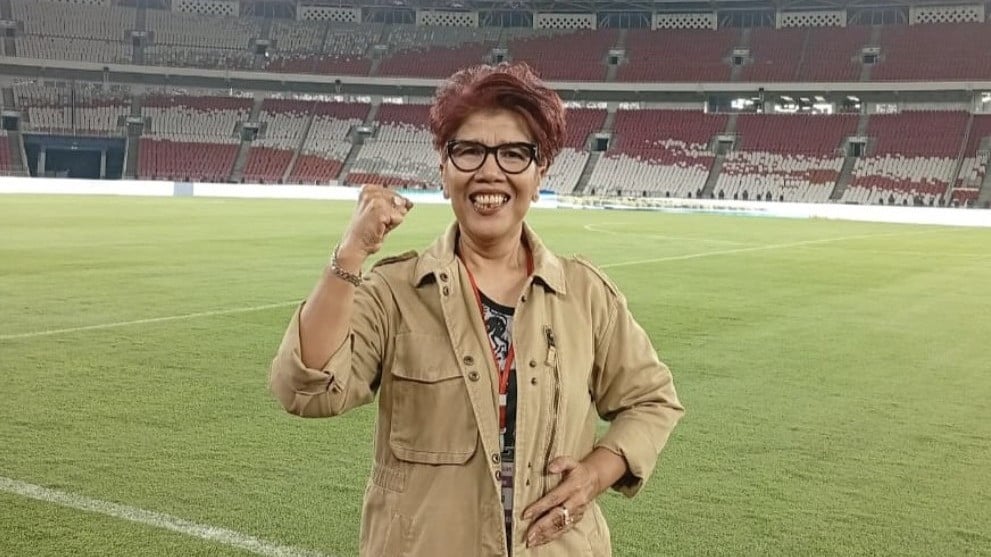 Rita Butar Butar salah lirik lagu Indonesia Raya di Piala Presiden 2025. Siapa dia sebenarnya? Simak profil dan kontroversinya di sini.