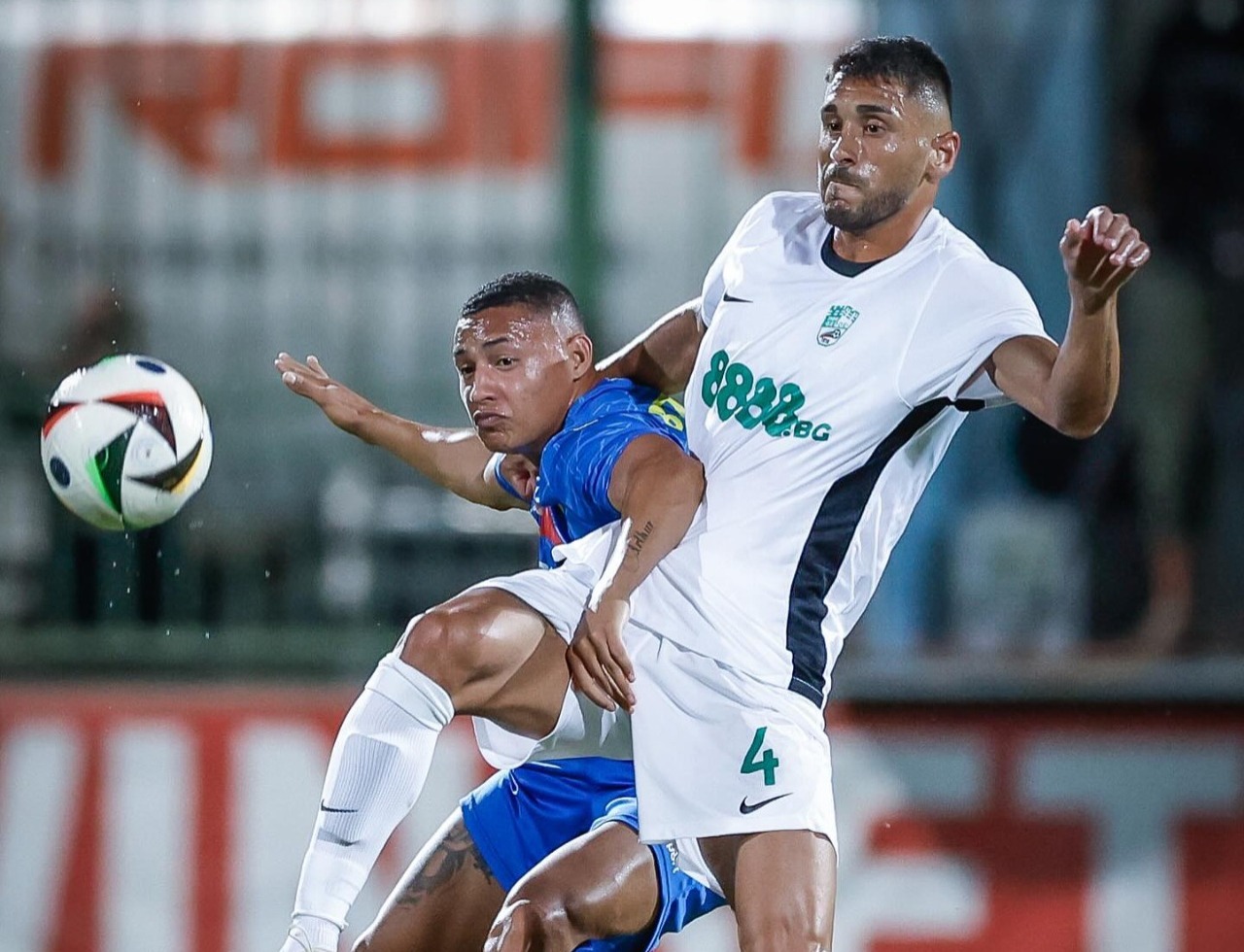 DEAL: Franco Gaston Ramos Mingo (kanan) resmi merapat ke Bumi Mataram.