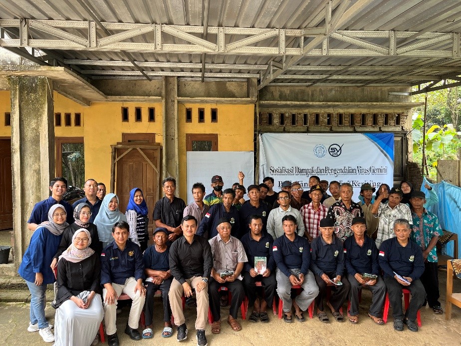 Tim Pengabdian Riset Grup Inovasi Agribisnis dengan Peserta dari Gapoktan Margo Mulyo.