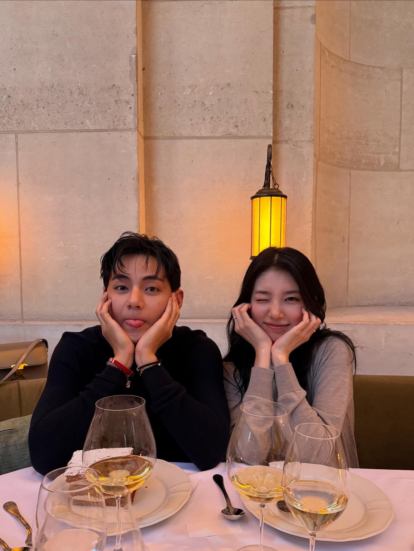 Namun ternyata V, Suzy, dan Park Bo Gum banyak menghabiskan waktu bareng di luar acara peragaan busana yang mereka hadiri