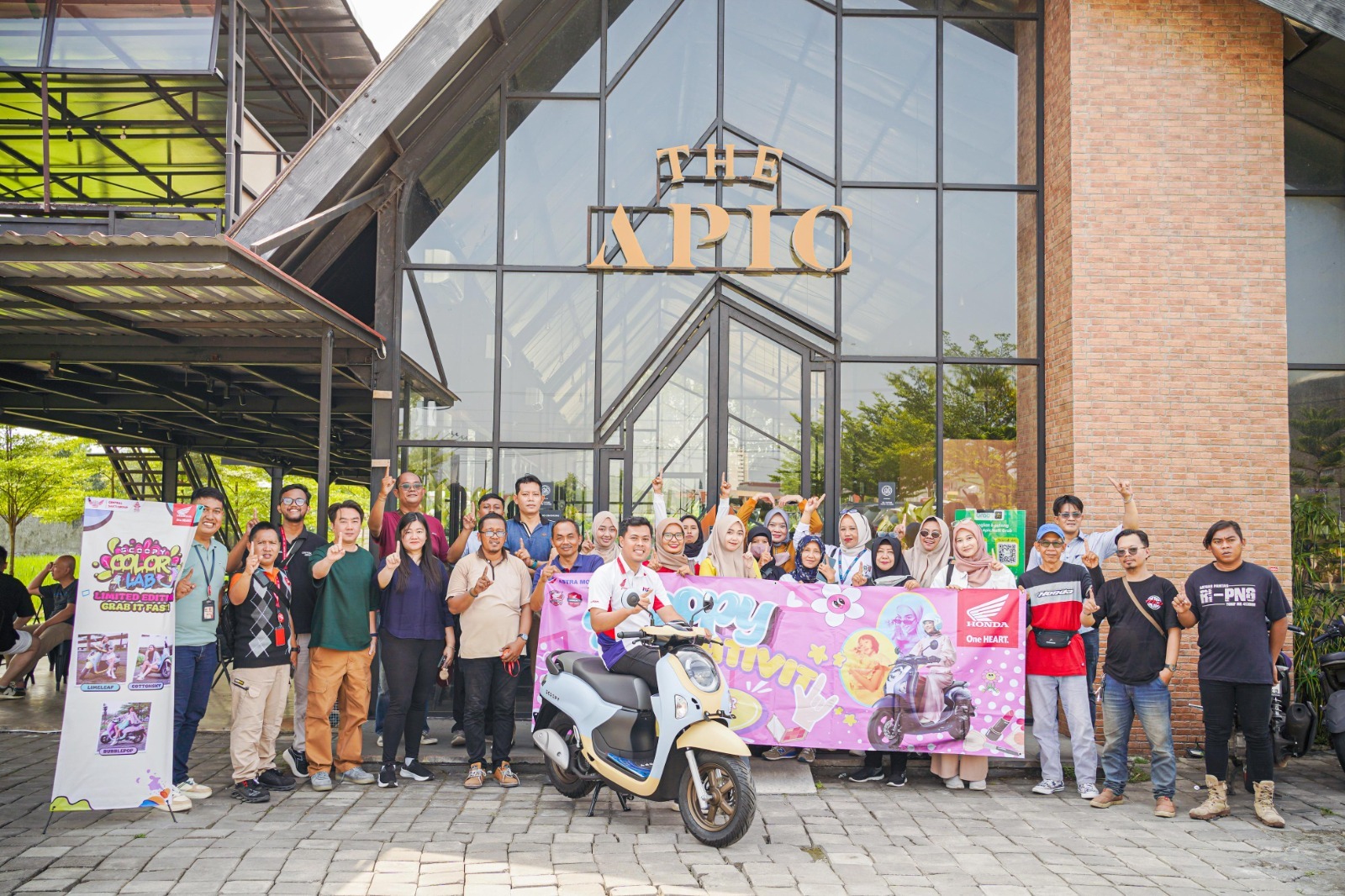 Scoopy Velocreativity ramaikan Solo! Rolling city.