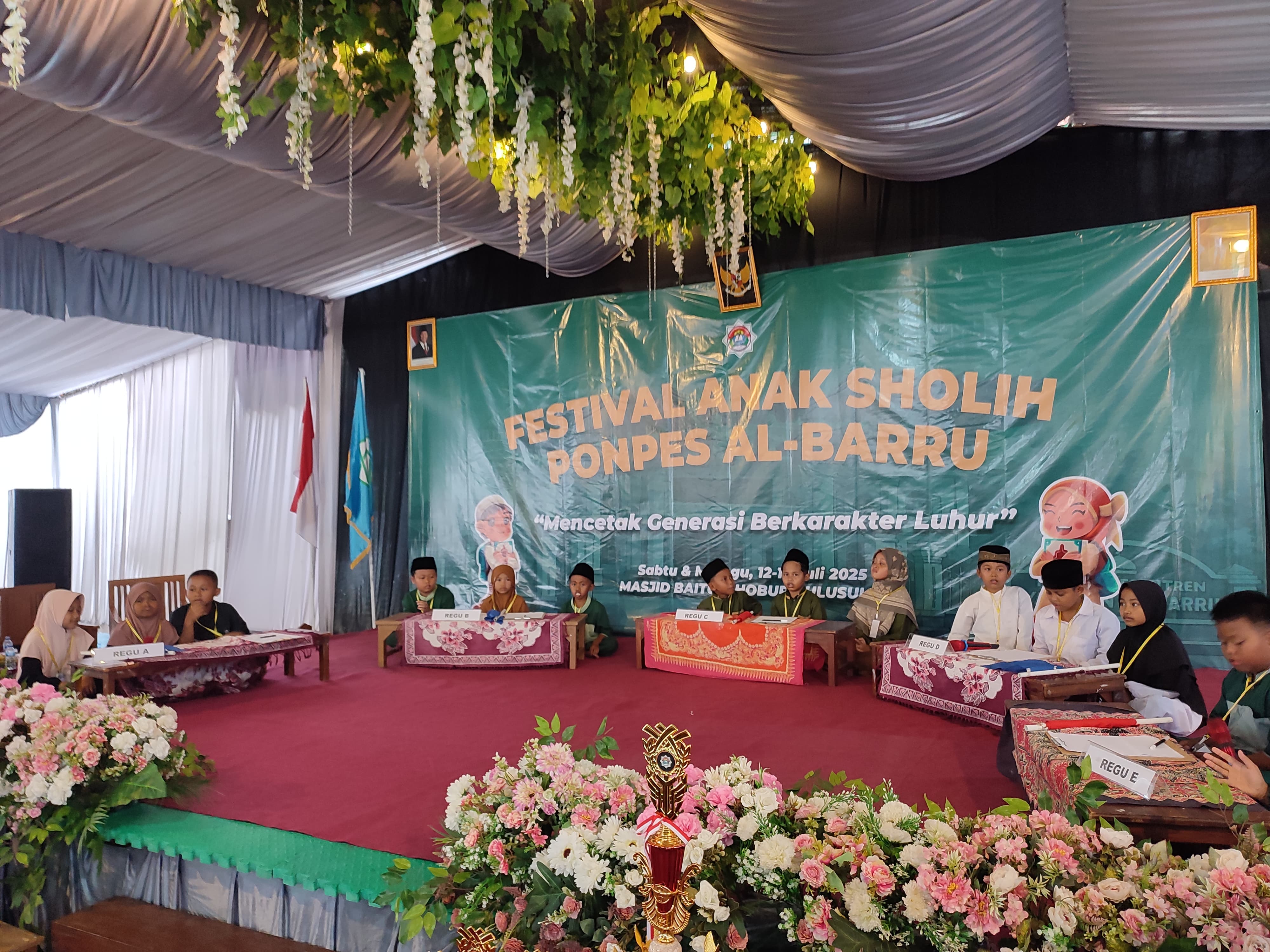 Pondok Pesantren Al Barru Wonogiri menggelar Festival Anak Sholih (FAS) pada 12&ndash;13 Juli 2025.