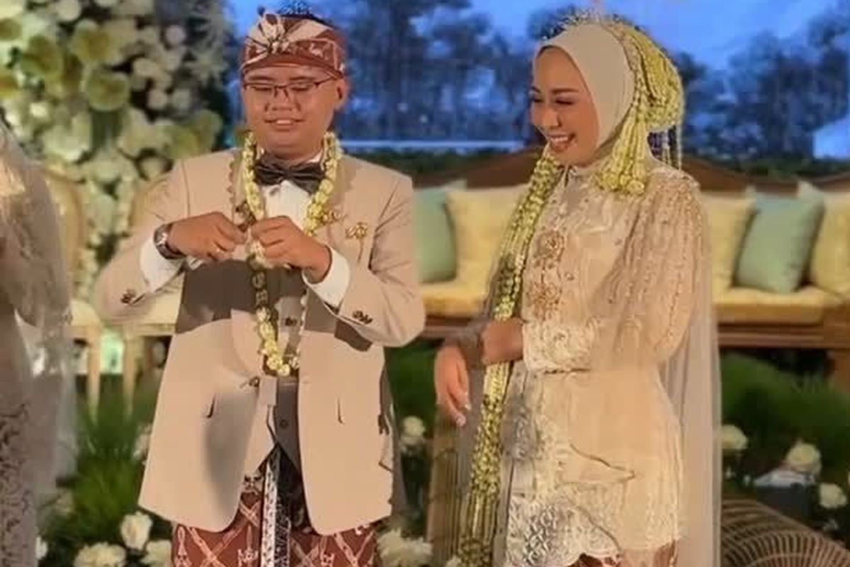 Wajah Diaz mantan suami Putri Karlina viral di TikTok. Siapa sebenarnya pria yang dulu menikah dengan istri Maula Akbar?