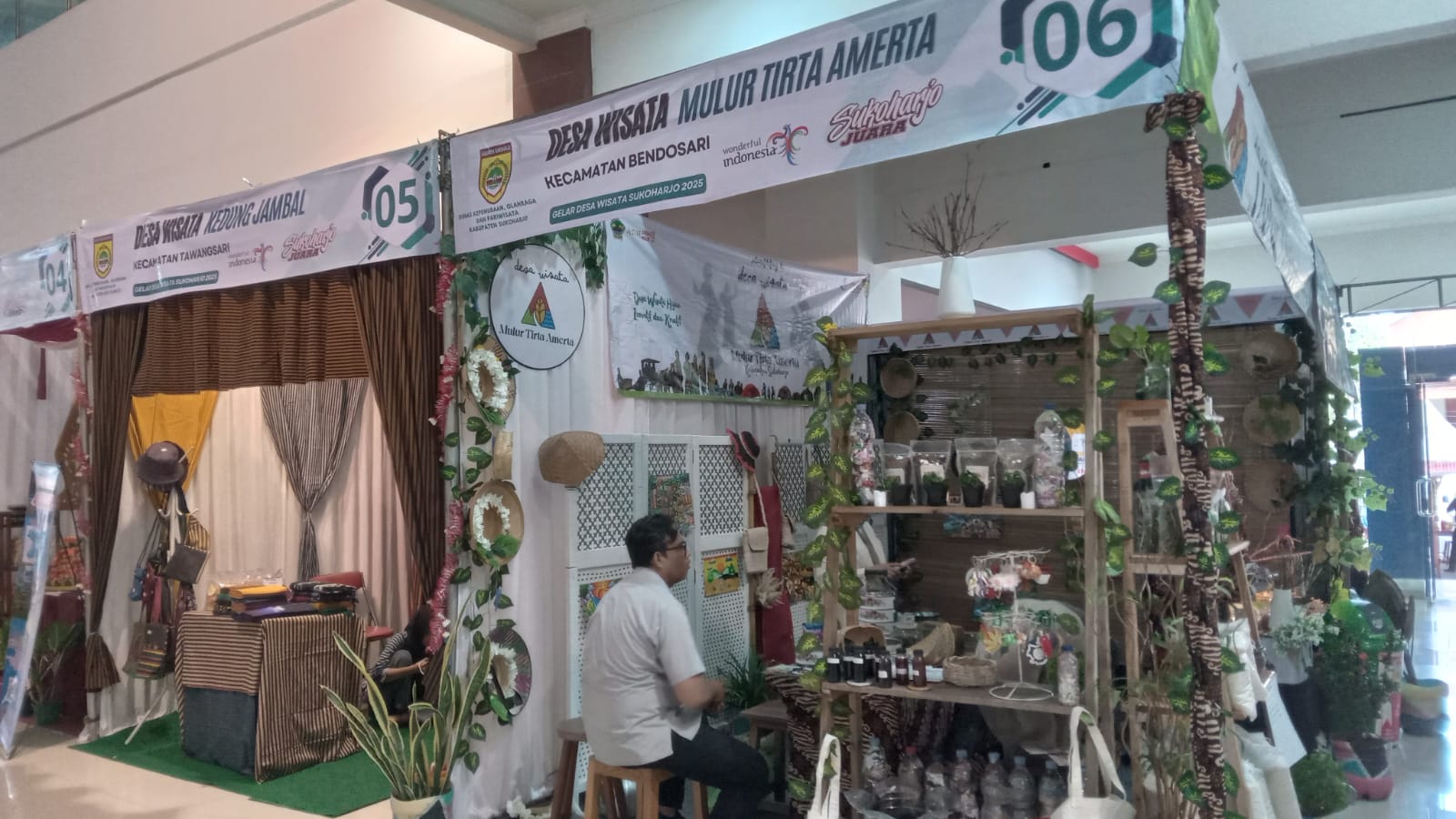 Produk inovatif dalam Gelar Desa Wisata Sukoharjo 2025 yang berlangsung di Gedung GP3D, Kamis (17/7).