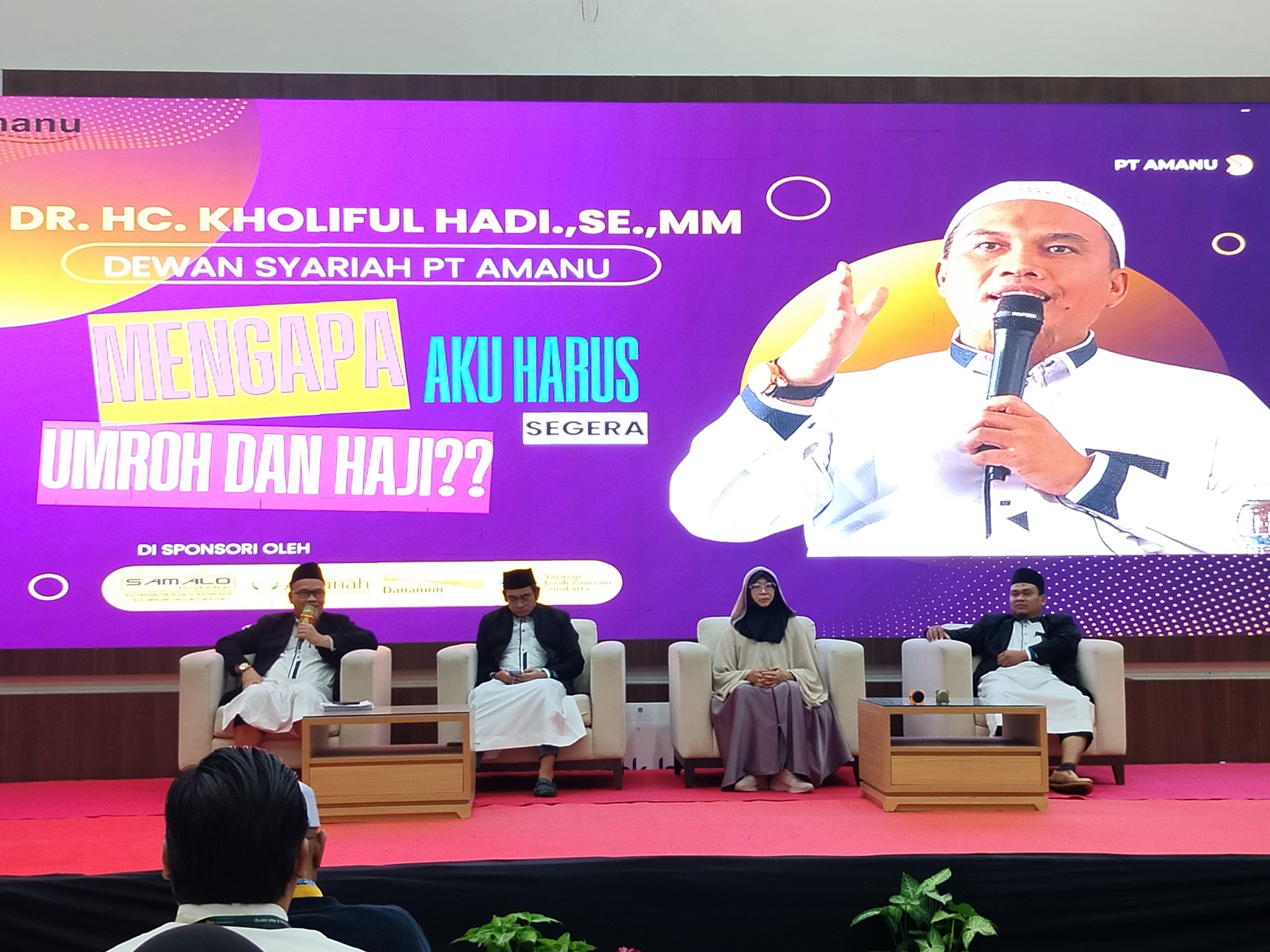 Acara reuni jemaah umrah dan haji PT Amanu lewat Baitullah Memanggil 2025 di UNS Tower 2025, Sabtu (19/7/2025). (Fauziah Akmal/Radar Solo)