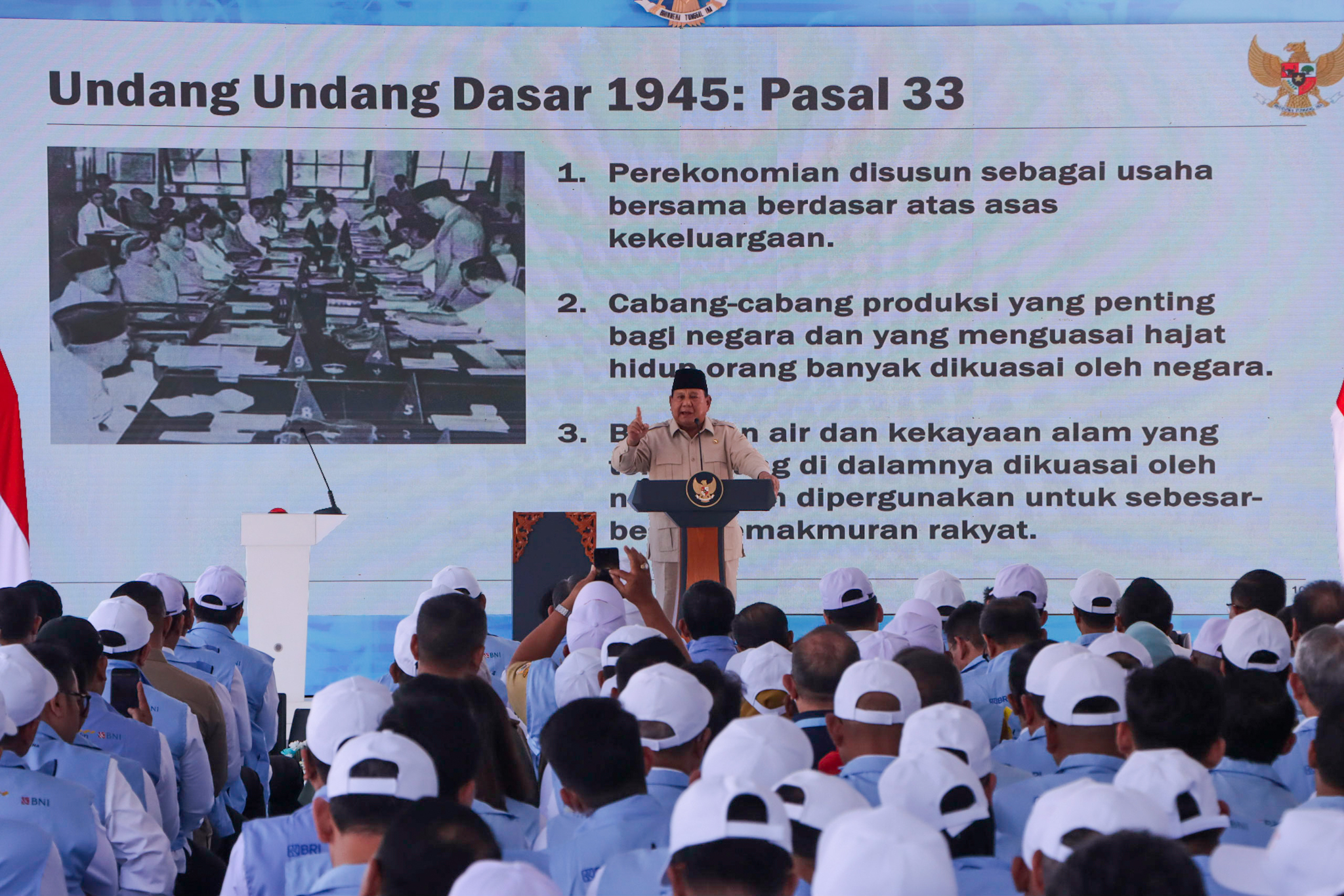 Presiden Prabowo Subianto luncurkan Koperasi Desa Merah Putih di Klaten, Senin (21/7). (M Ihsan/Radar Solo)