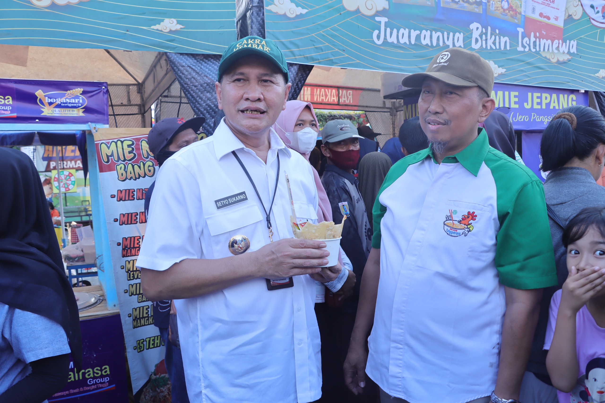 Bupati Wonogiri Setyo Sukarno membuka Festival Mi Ayam dan Bakso Wonogiri 2025, Jumat (25/7/2025).
