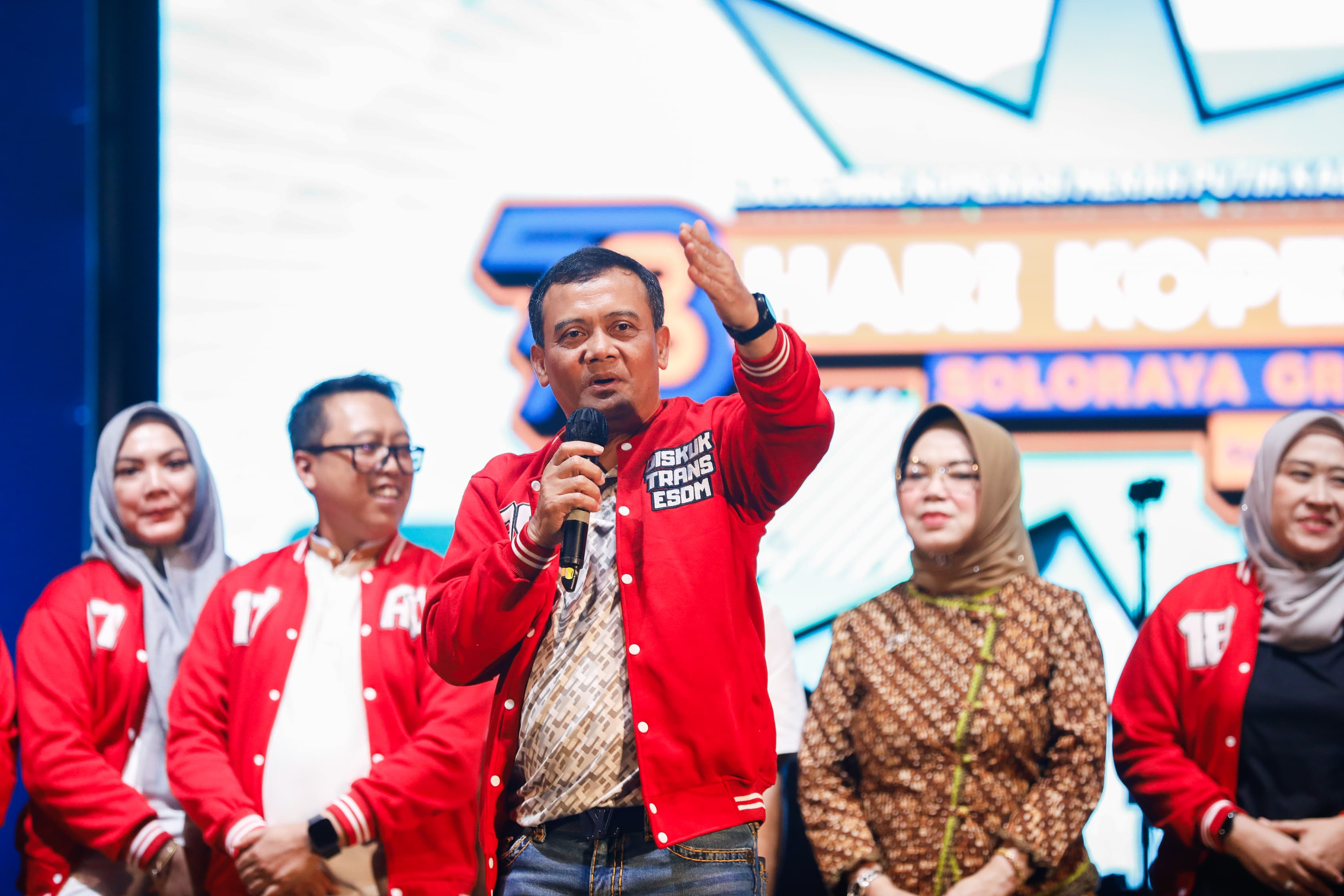 177 Koperasi Merah Putih diluncurkan di Karanganyar, Gubernur Jawa Tengah Ahmad Luthfi koperasi jadi penggerak ekonomi masyarakat.