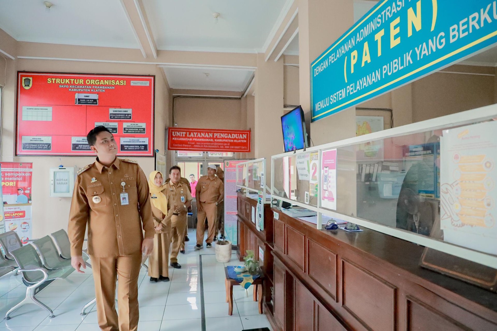 Bupati Klaten Hamenang Wajar Ismoyo sidak ke salah satu kantor kecamatan di Klaten. (Dokumentasi Bagian Prokopim Setda Klaten)