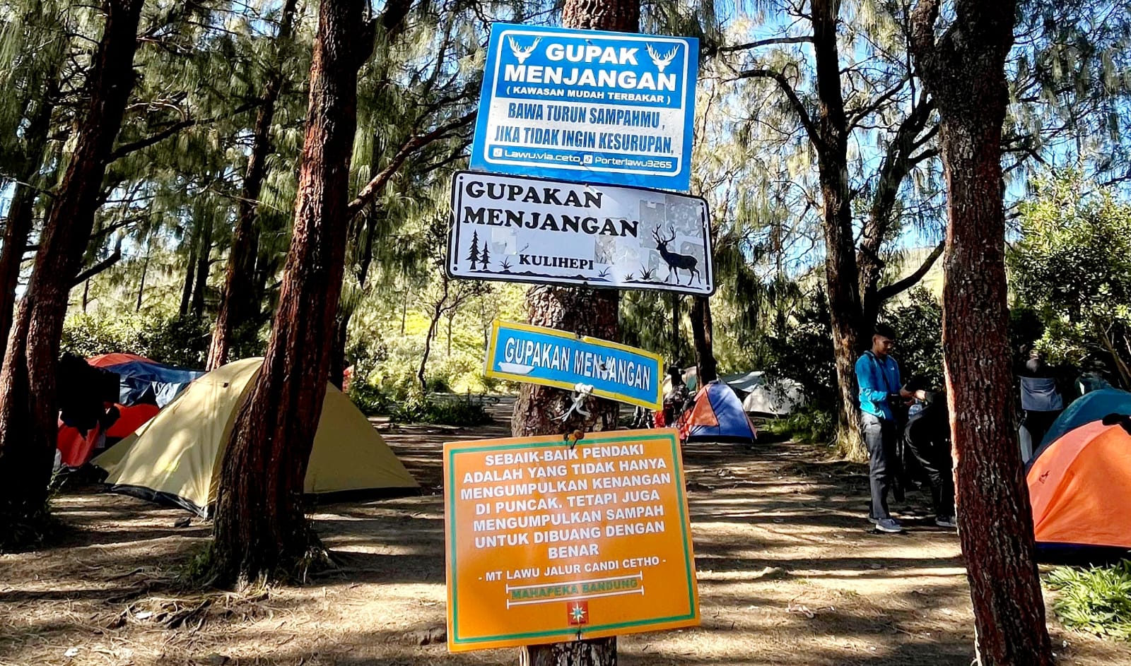Bagi pendaki Gunung Lawu yang meninggalkan sampah saat pendakian tidak ada toleransi. (Rudi Hartono/Radar Solo)