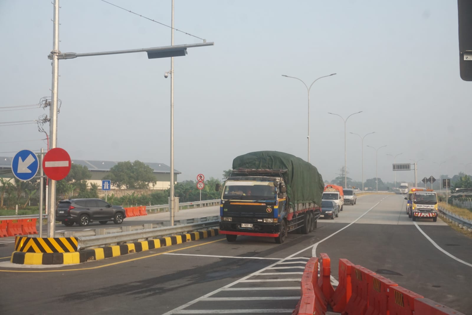 Tol Solo-Jogja segmen Klaten-Prambanan yang mulai diterapkan tarif mulai besok Rabu (6/8/2025). (Angga Purenda/Radar Solo)